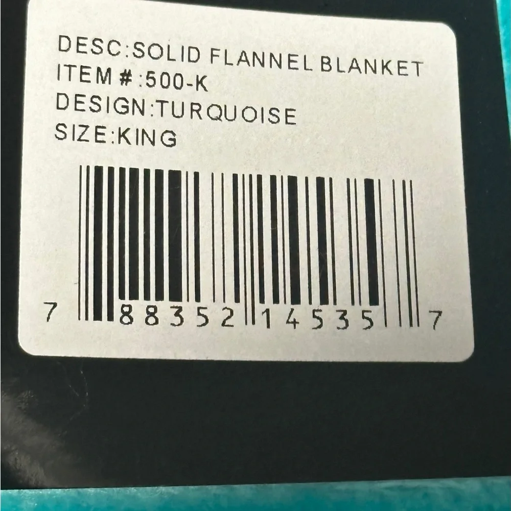 NWT KARINA KING SIZE FLANNEL/VELOUR‎ BLANKET